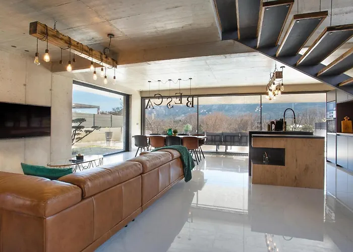 Semesterbostad Lovely Home In Baska With Sauna *