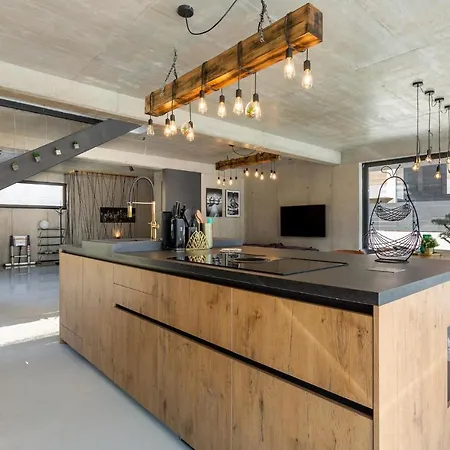 Сasa de vacaciones Lovely Home In Baska With Sauna