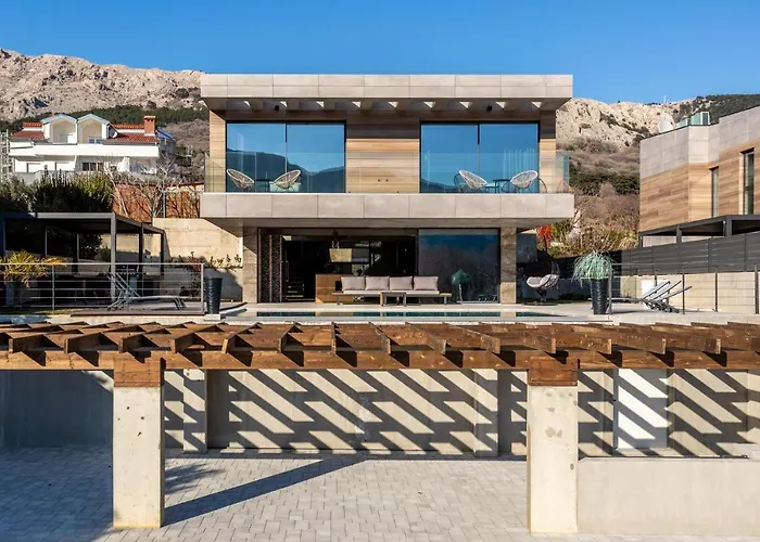 Lovely Home In Baska With Sauna Baška