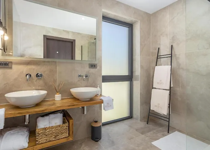 Lovely Home In Baska With Sauna Baška